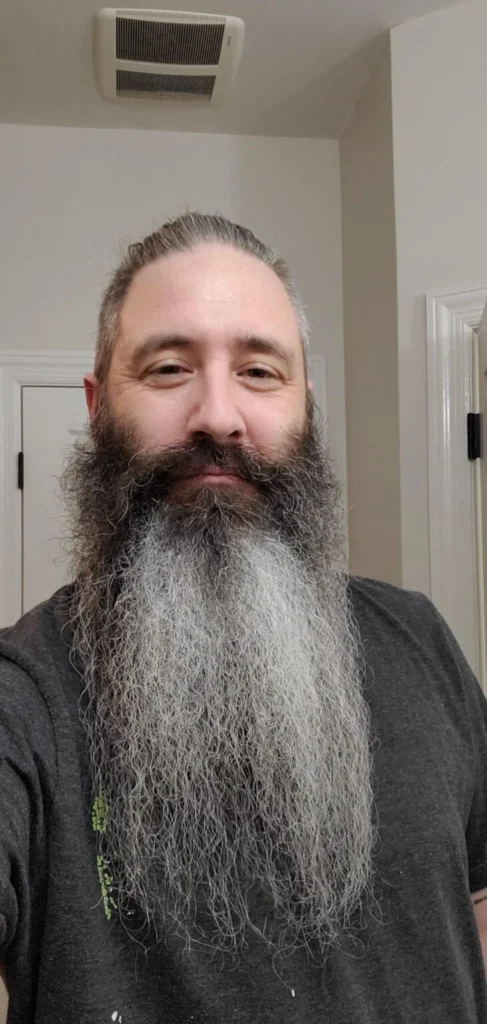 Top 11 Powerful Full Beard Styles for Men in 2025 to Elevate Your Confidence and Style 10 9 1